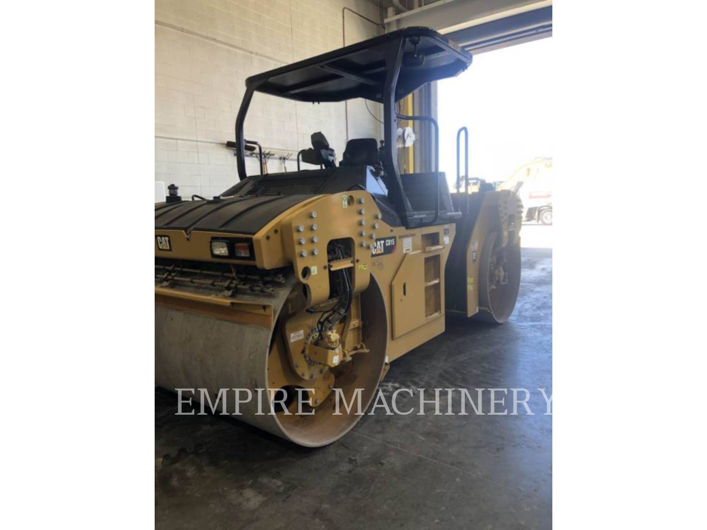 2019 Caterpillar CB15 Vibratory Double