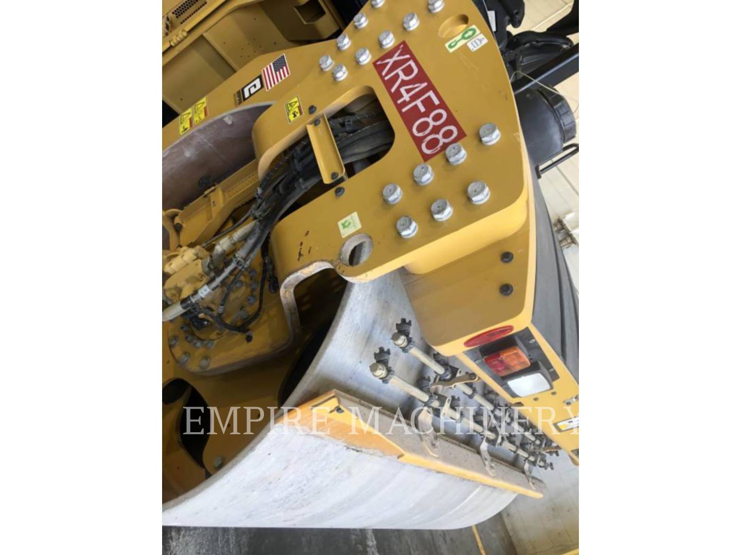 2019 Caterpillar CB15 Vibratory Double