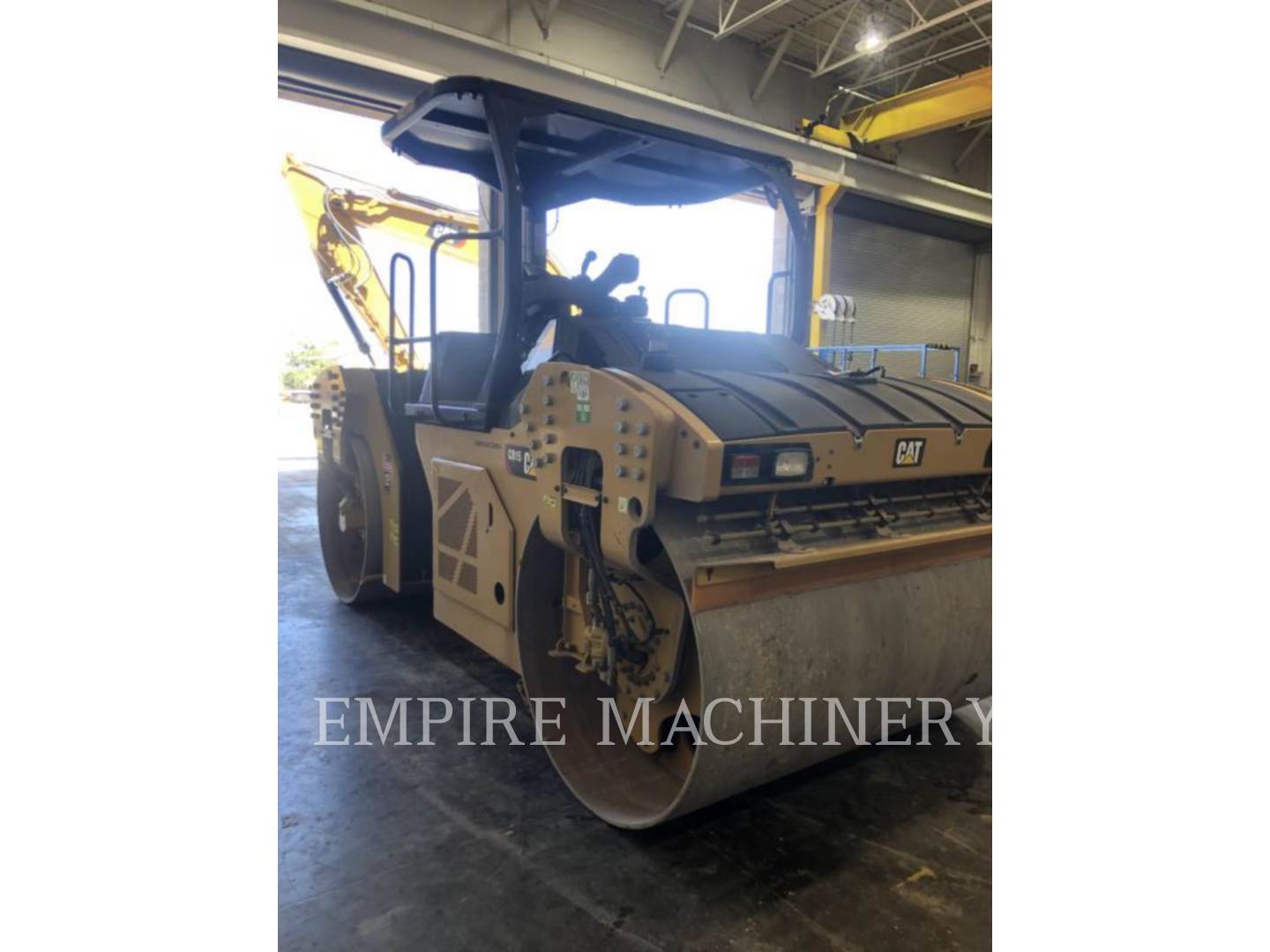 2019 Caterpillar CB15 Vibratory Double