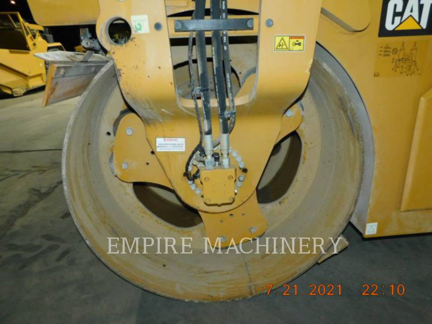 2017 Caterpillar CB10 Vibratory Double