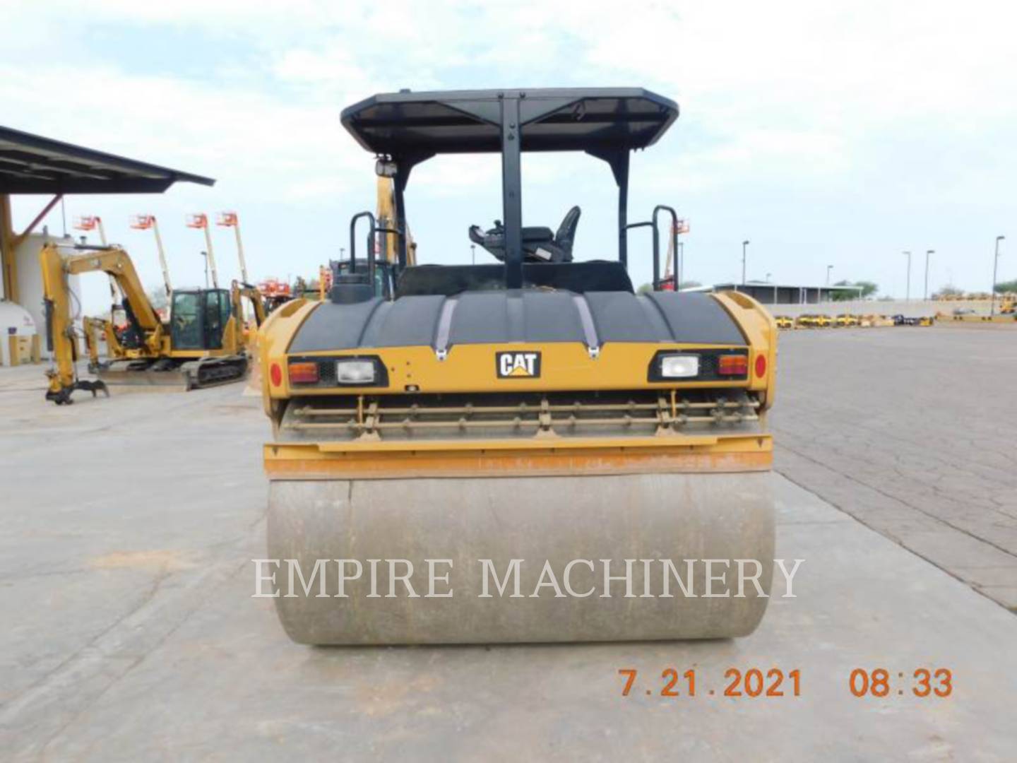 2019 Caterpillar CB15 Vibratory Double