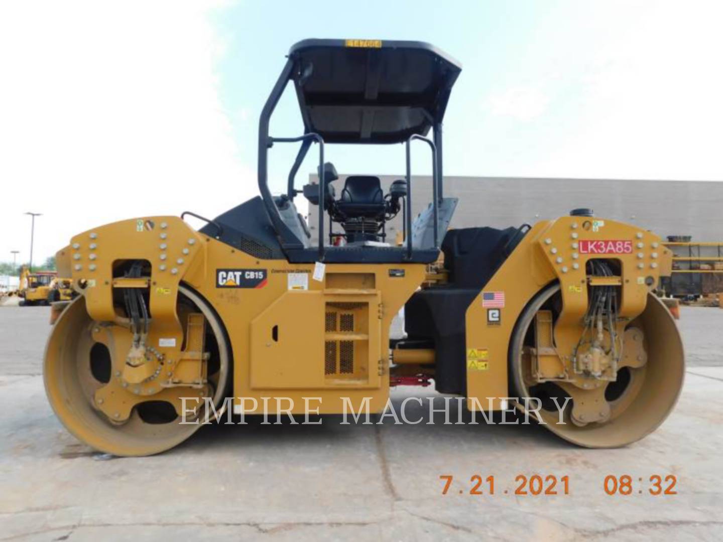 2019 Caterpillar CB15 Vibratory Double