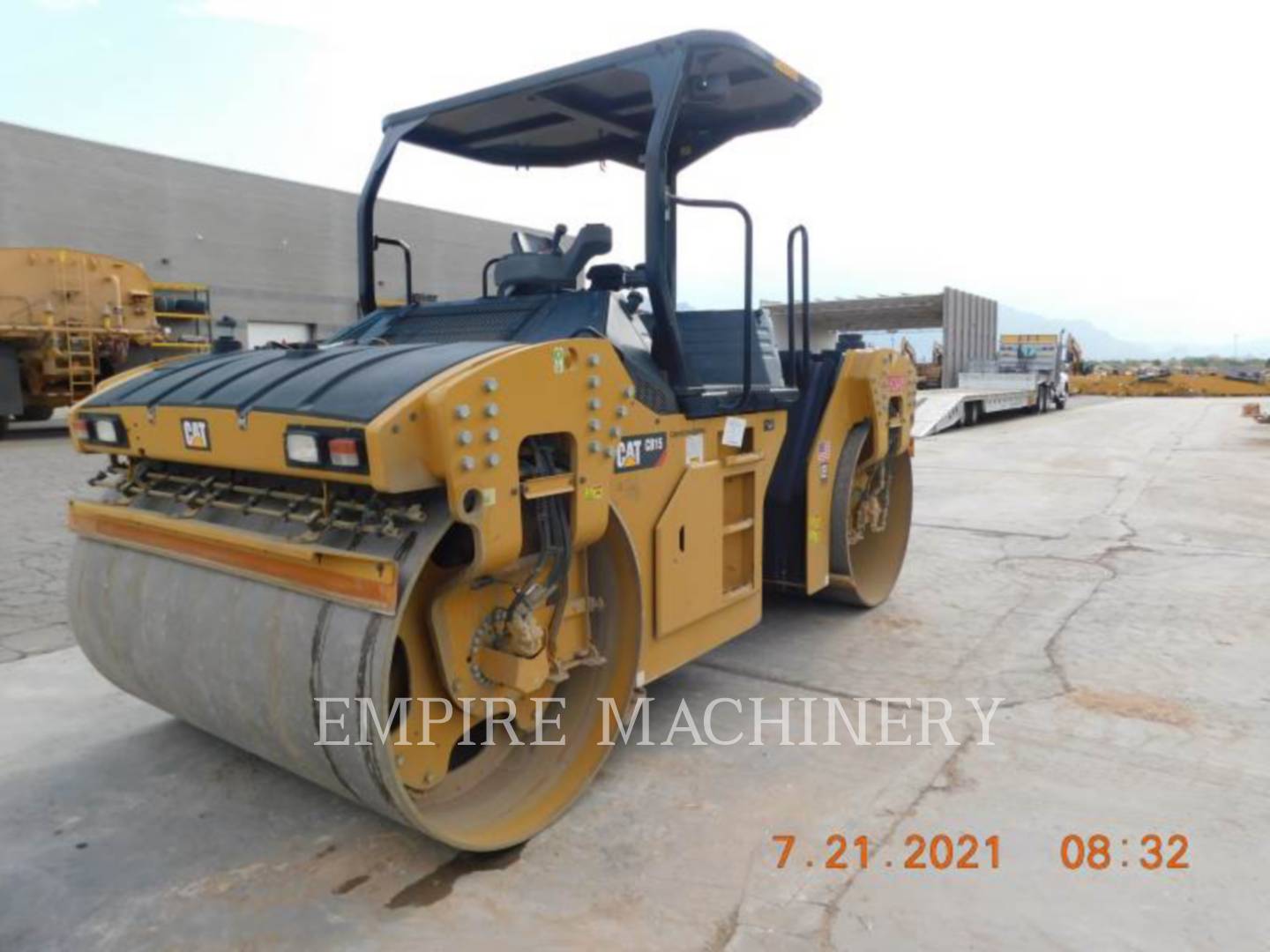 2019 Caterpillar CB15 Vibratory Double