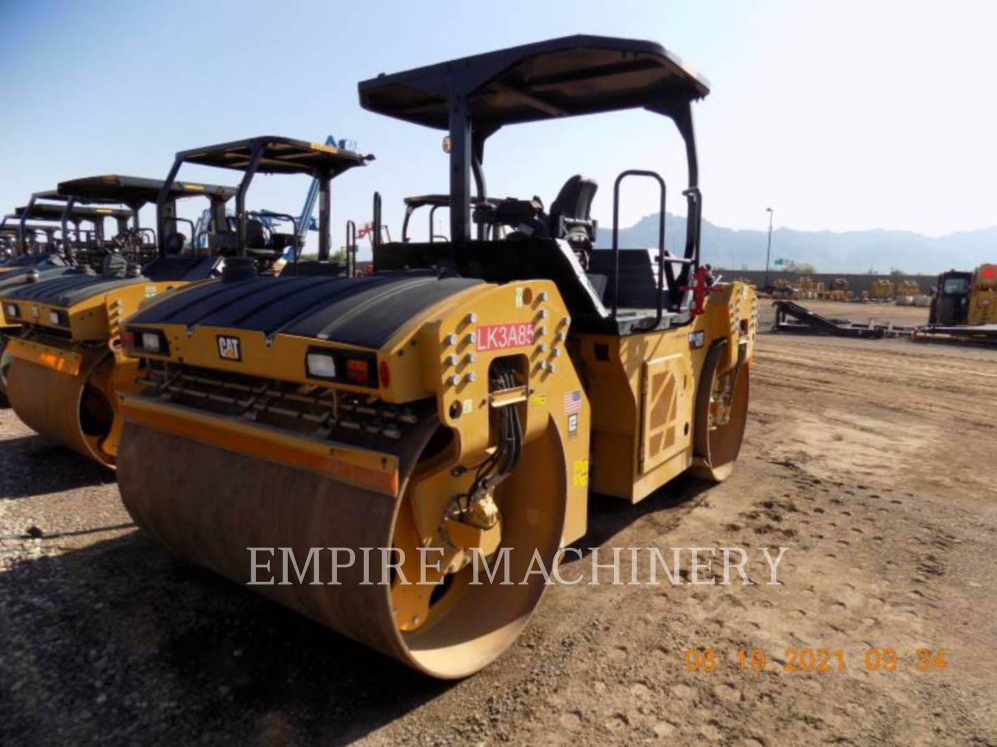 2019 Caterpillar CB15 Vibratory Double