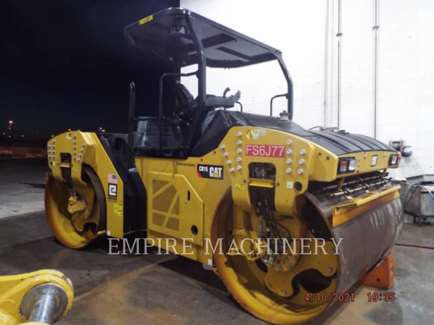 2019 Caterpillar CB15 Vibratory Double