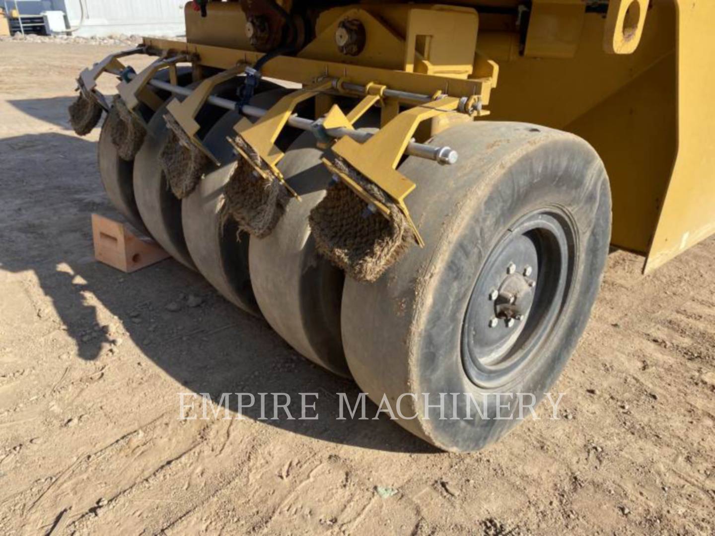 2019 Caterpillar CW16 Compactor