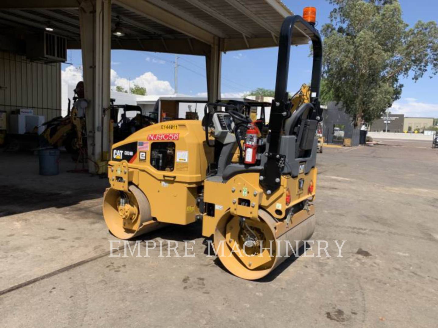 2019 Caterpillar CB24B Vibratory Double