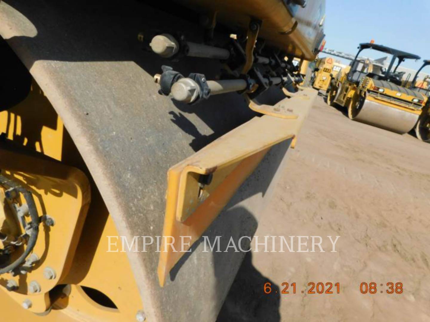 2018 Caterpillar CB15 Vibratory Double