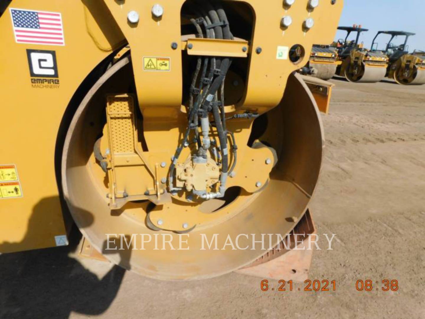 2018 Caterpillar CB15 Vibratory Double