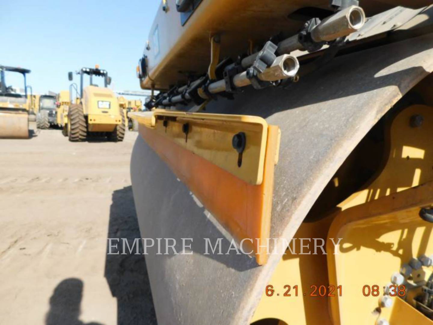 2018 Caterpillar CB15 Vibratory Double