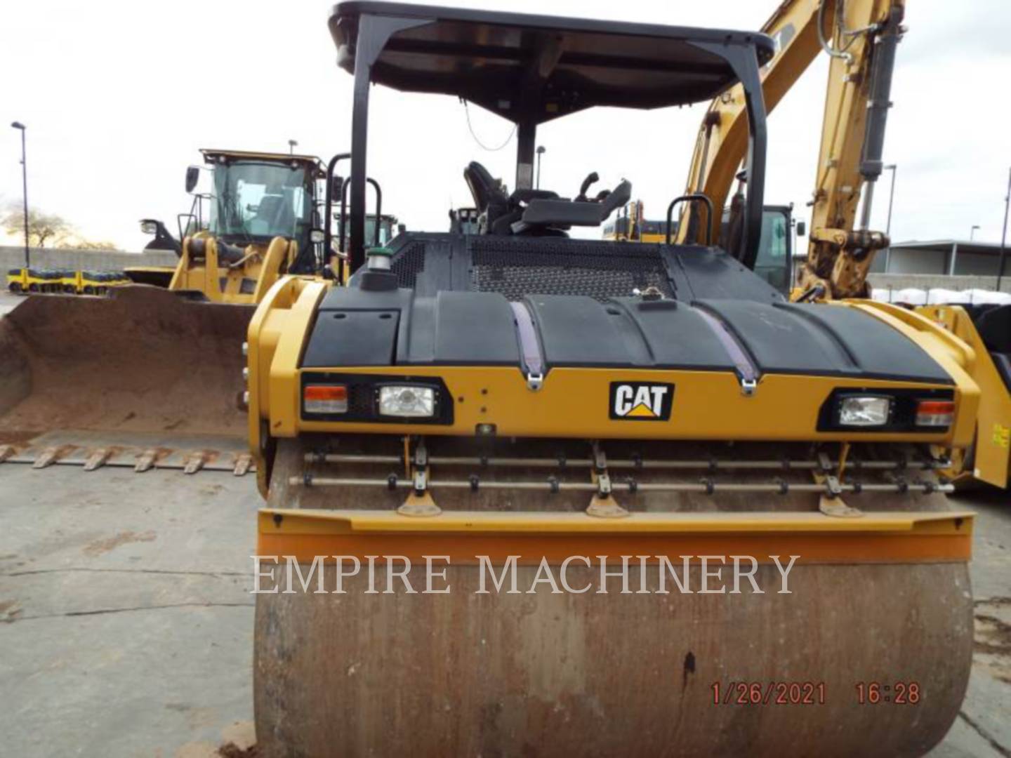 2019 Caterpillar CB15 Vibratory Double