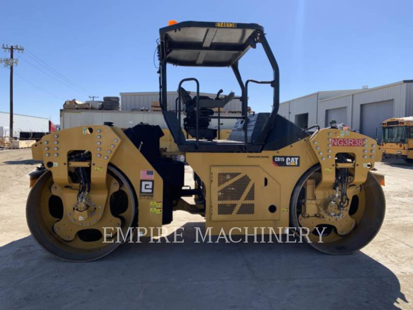 2019 Caterpillar CB15 Vibratory Double