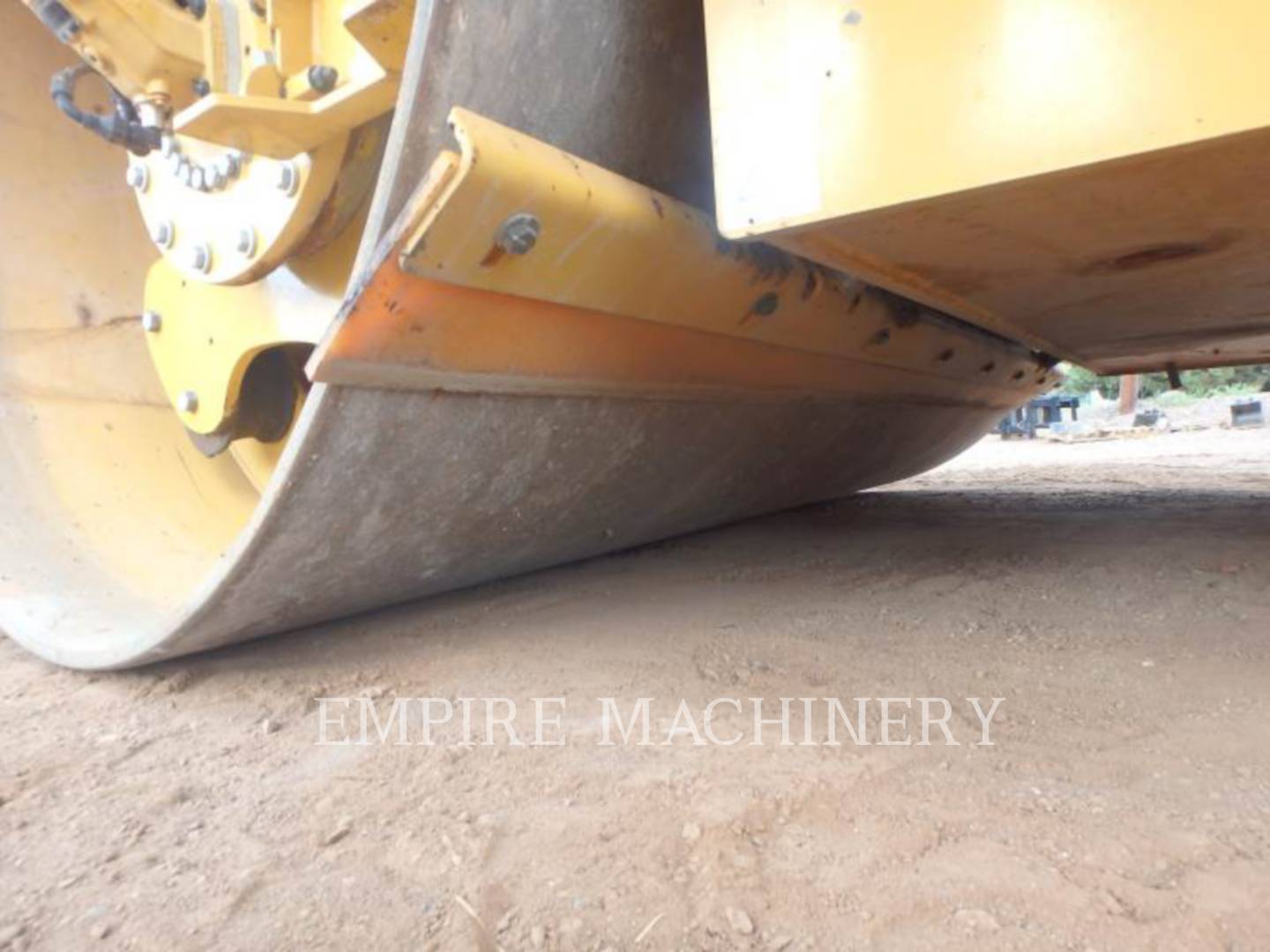 2019 Caterpillar CB15 Vibratory Double