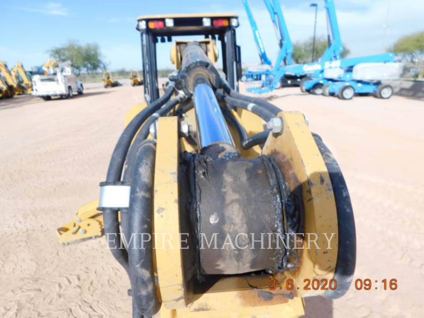 2019 Caterpillar 420F24EOIP Tractor Loader Backhoe