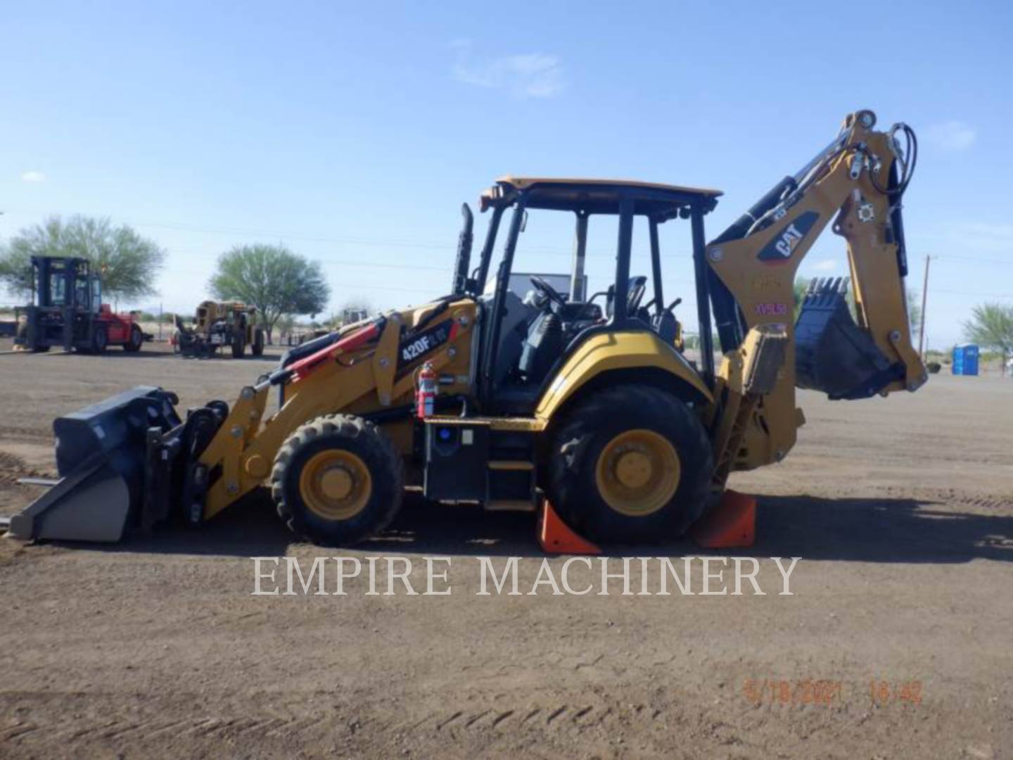 2019 Caterpillar 420F24EOIP Tractor Loader Backhoe