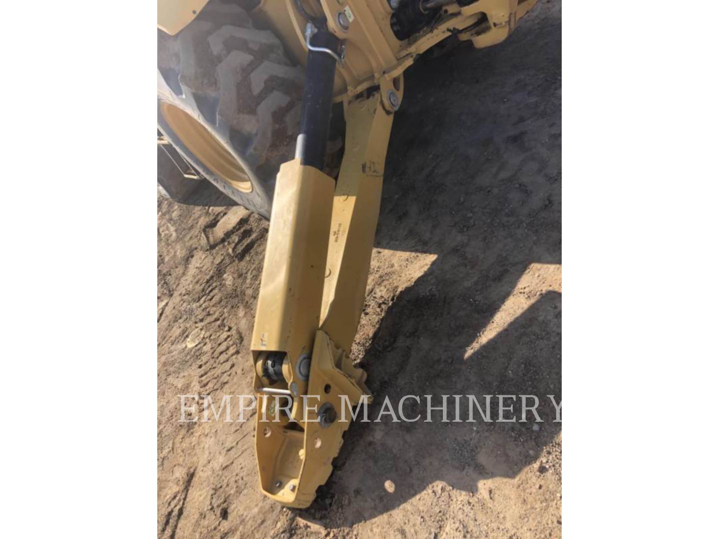 2019 Caterpillar 440-07 4EO Tractor Loader Backhoe