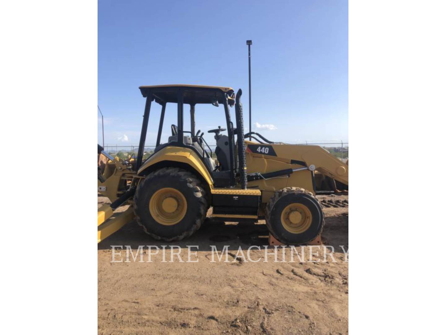 2019 Caterpillar 440-07 4EO Tractor Loader Backhoe