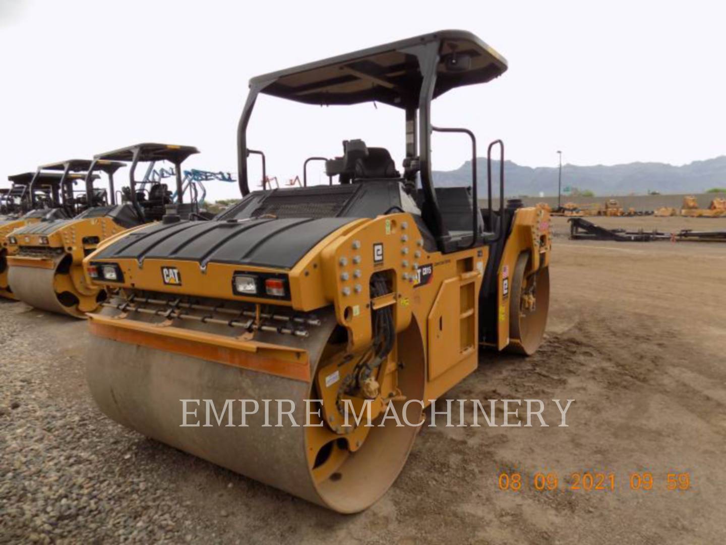 2019 Caterpillar CB15 Vibratory Double