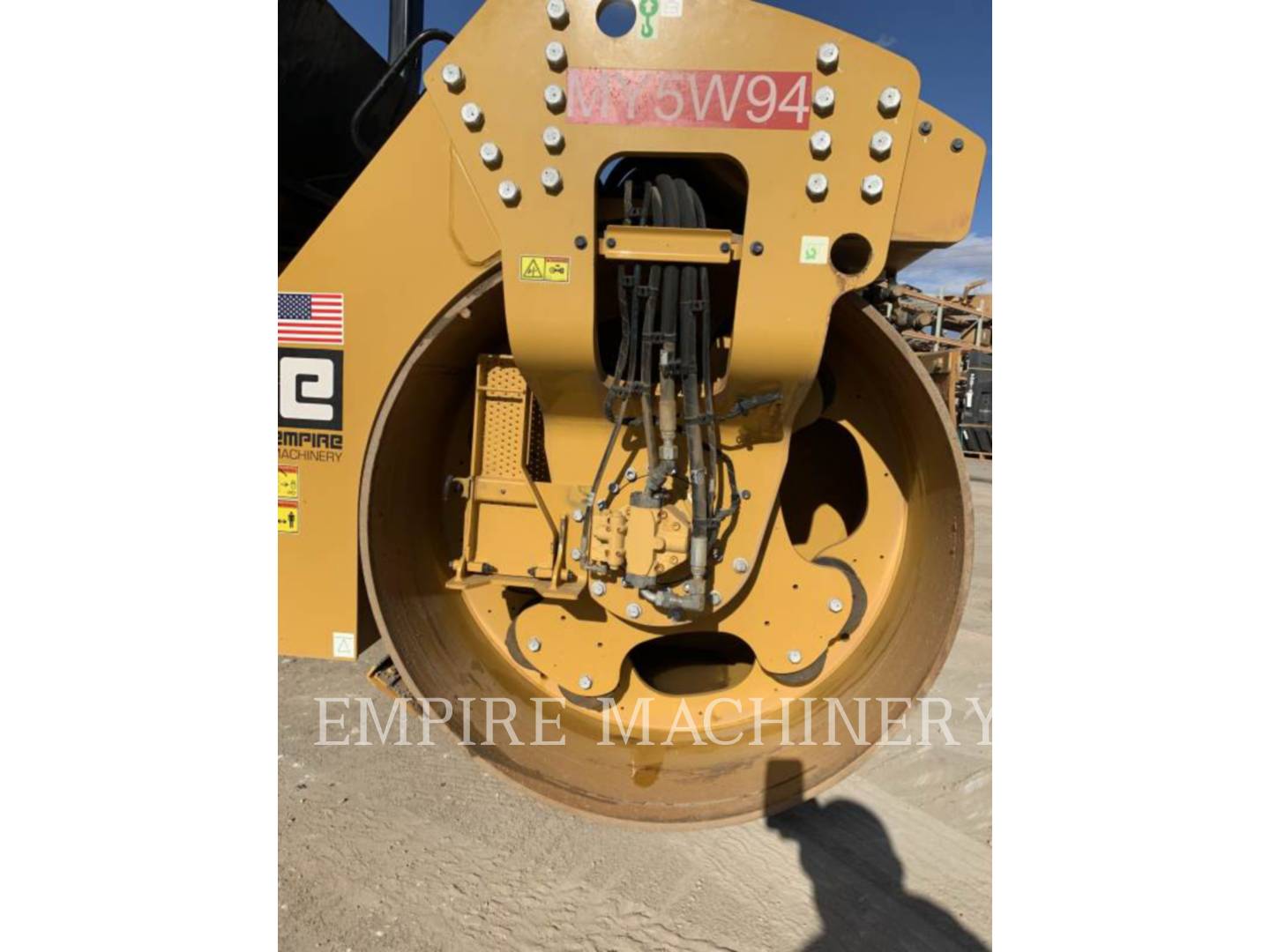 2019 Caterpillar CB15 Vibratory Double