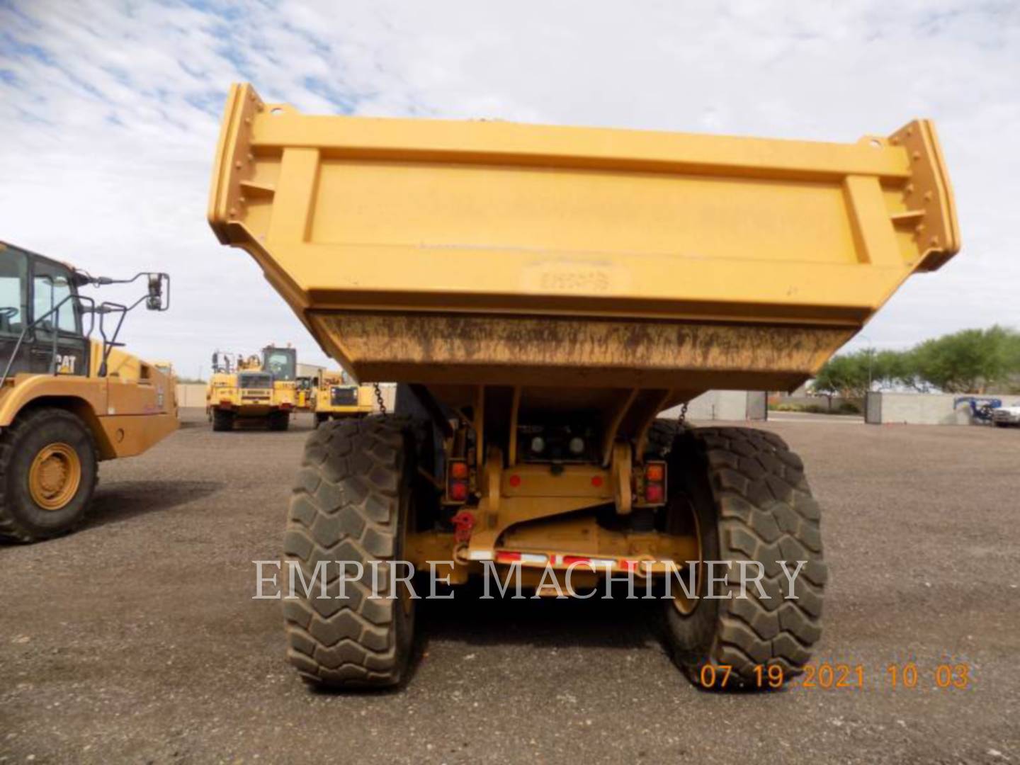 2019 Caterpillar 730-04 Truck