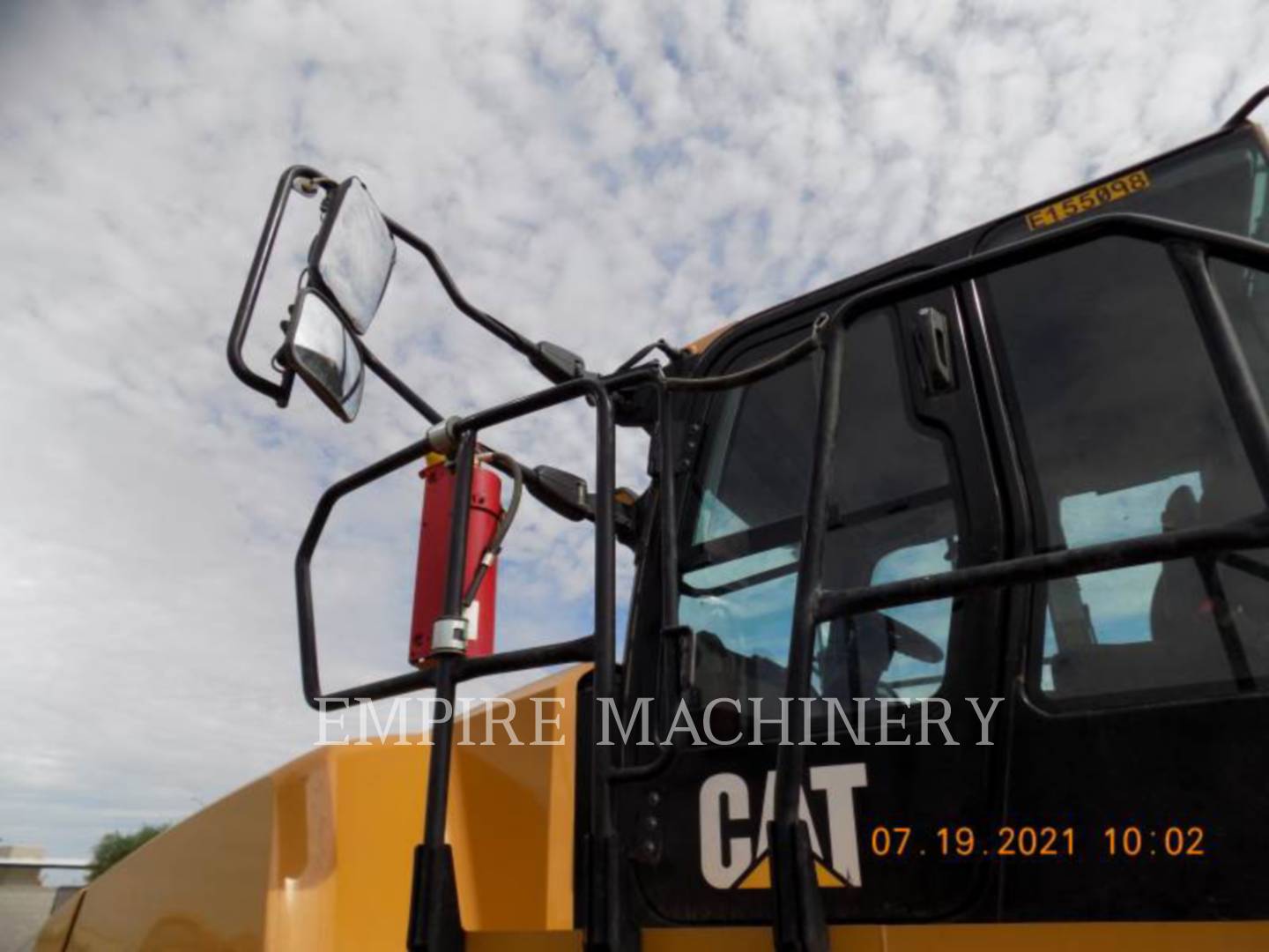 2019 Caterpillar 730-04 Truck