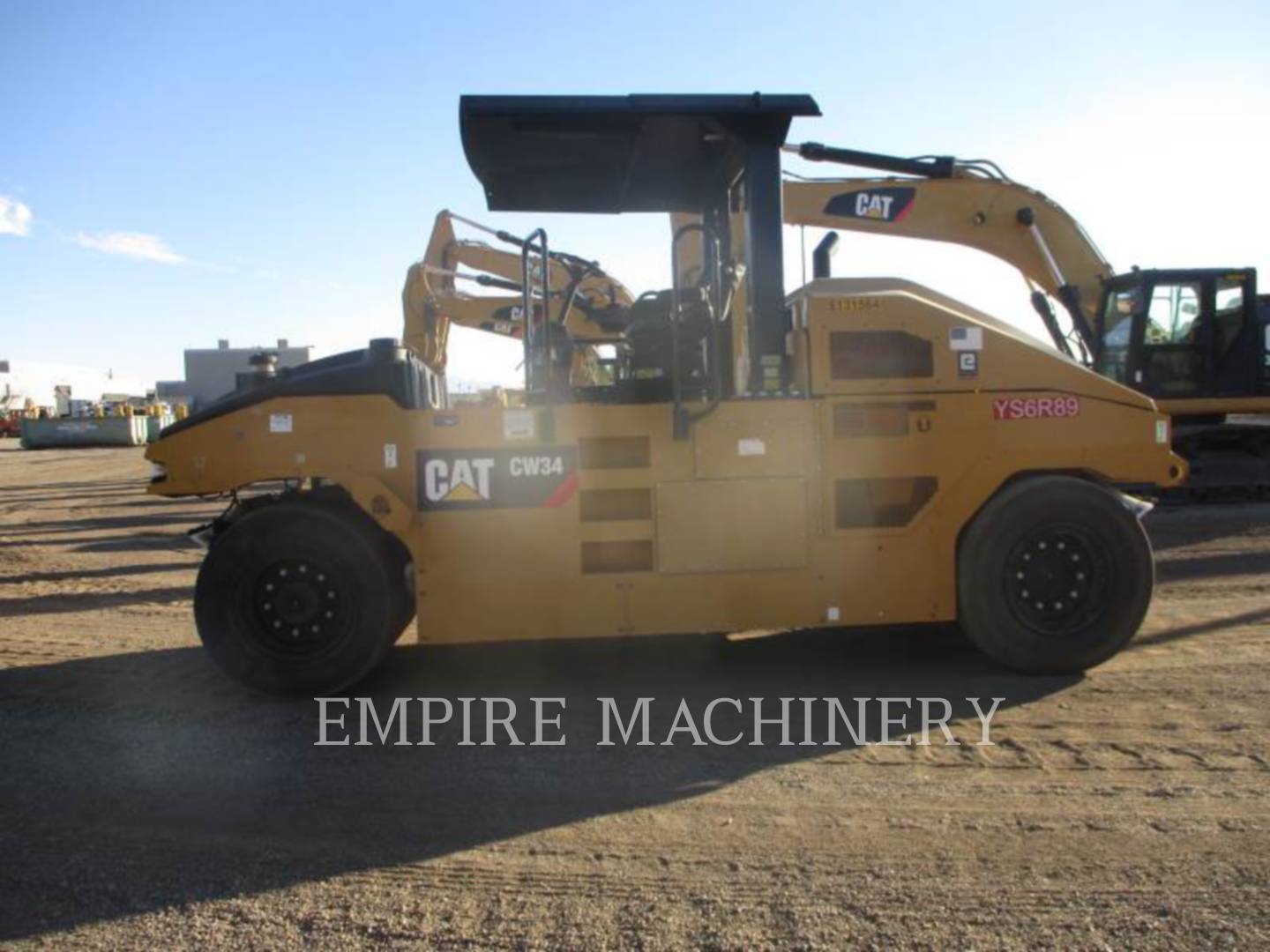 2016 Caterpillar CW34 Compactor