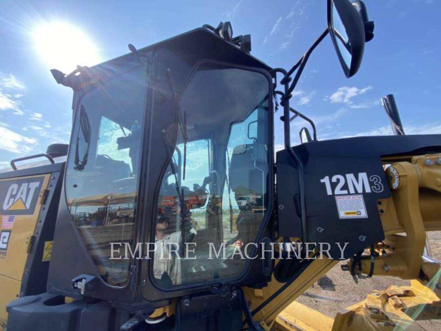 2019 Caterpillar 12M3 Grader - Road