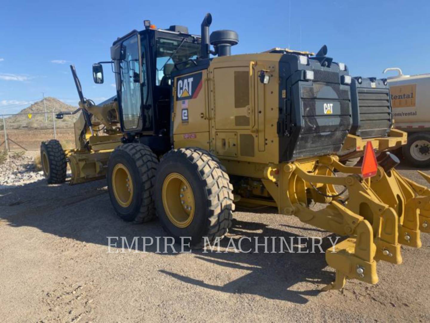 2019 Caterpillar 12M3 Grader - Road