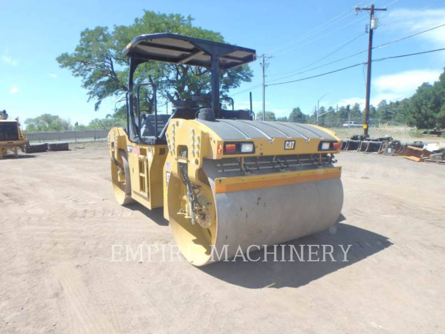 2019 Caterpillar CB15 VB Vibratory Double