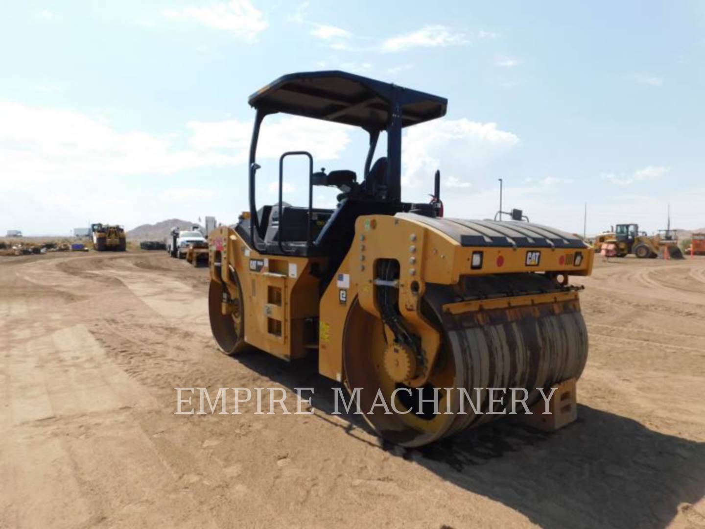 2013 Caterpillar CB54B Vibratory Double