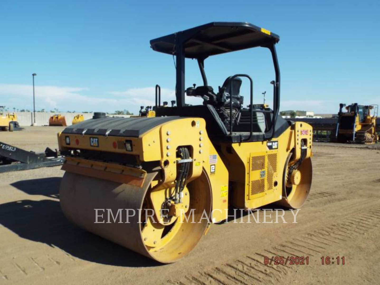 2013 Caterpillar CB54B Vibratory Double