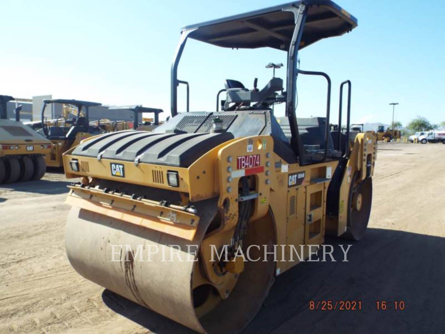 2013 Caterpillar CB54B Vibratory Double