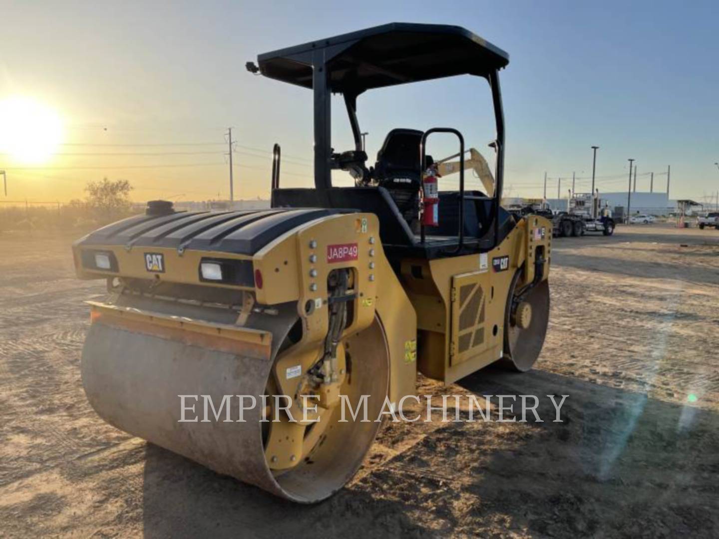 2017 Caterpillar CB10 Vibratory Double