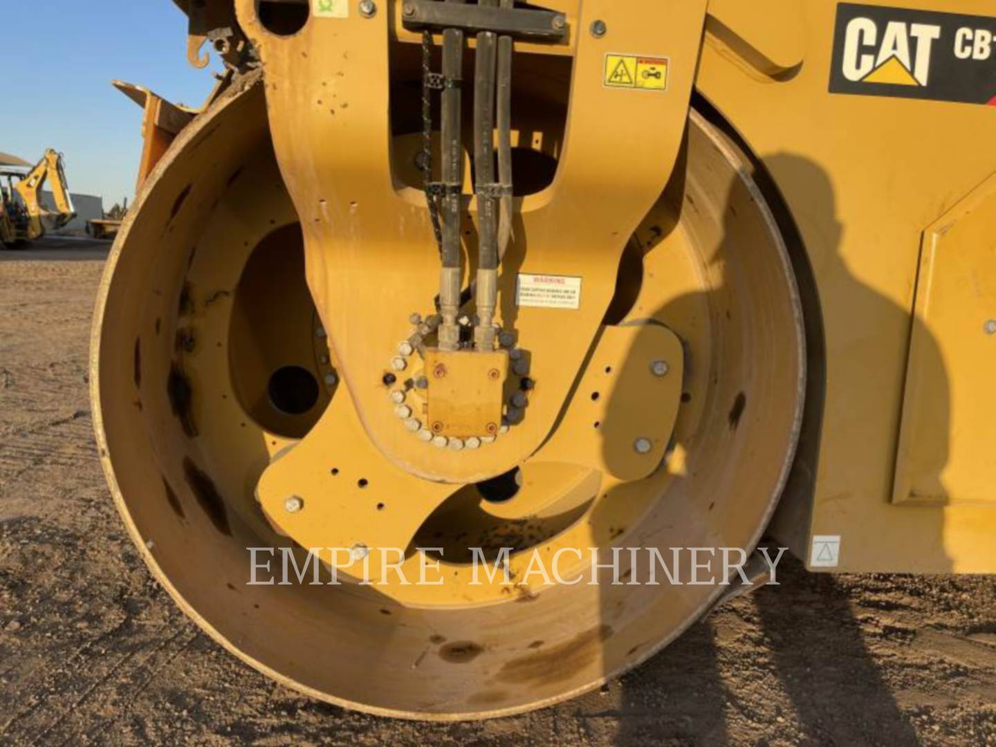 2017 Caterpillar CB10 Vibratory Double