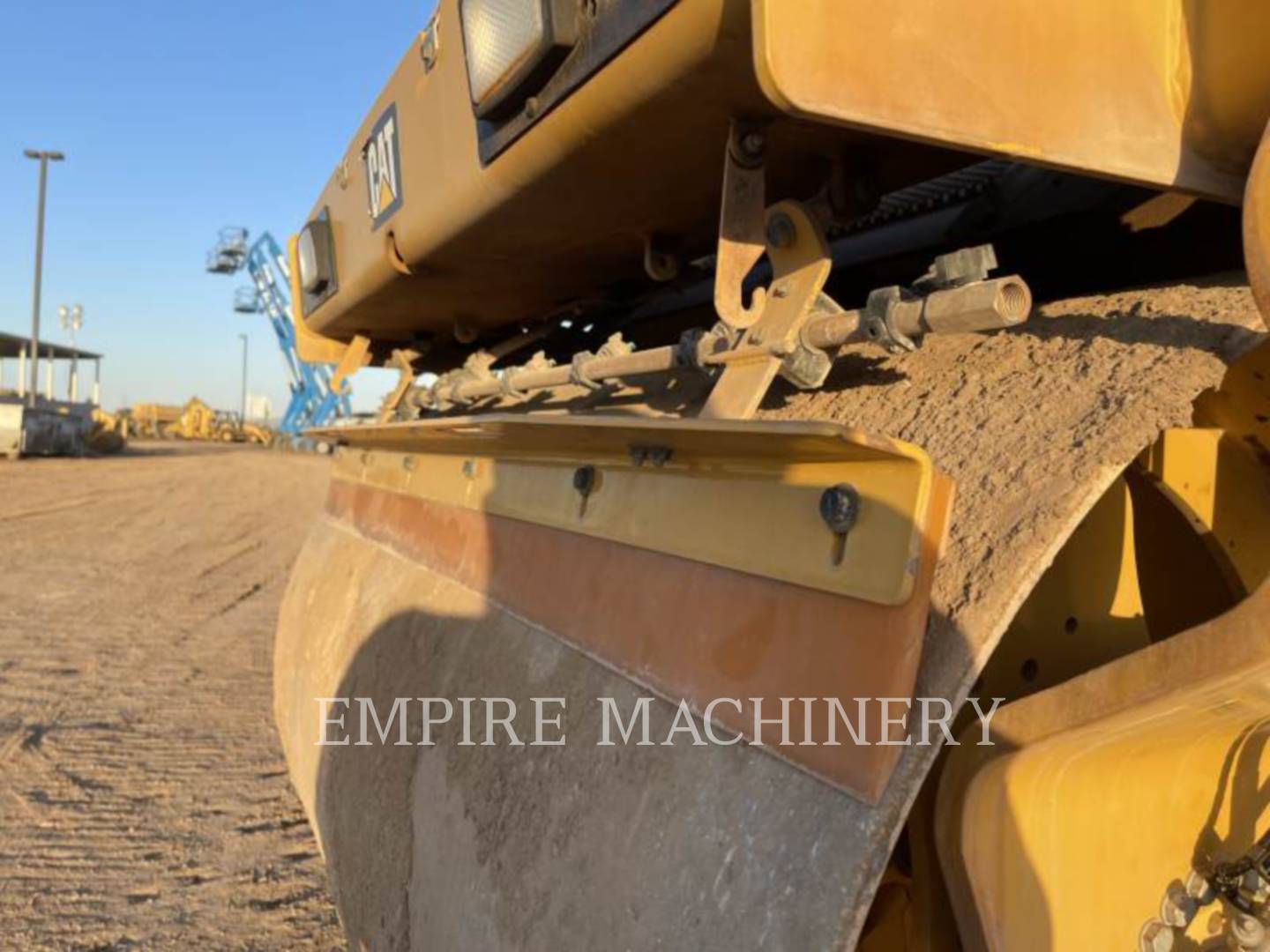 2017 Caterpillar CB10 Vibratory Double