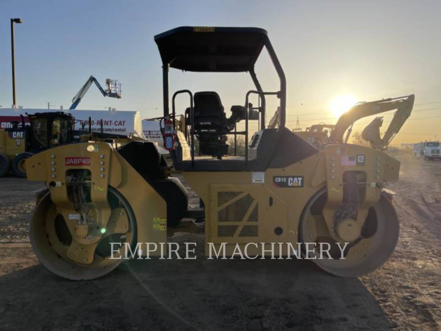 2017 Caterpillar CB10 Vibratory Double