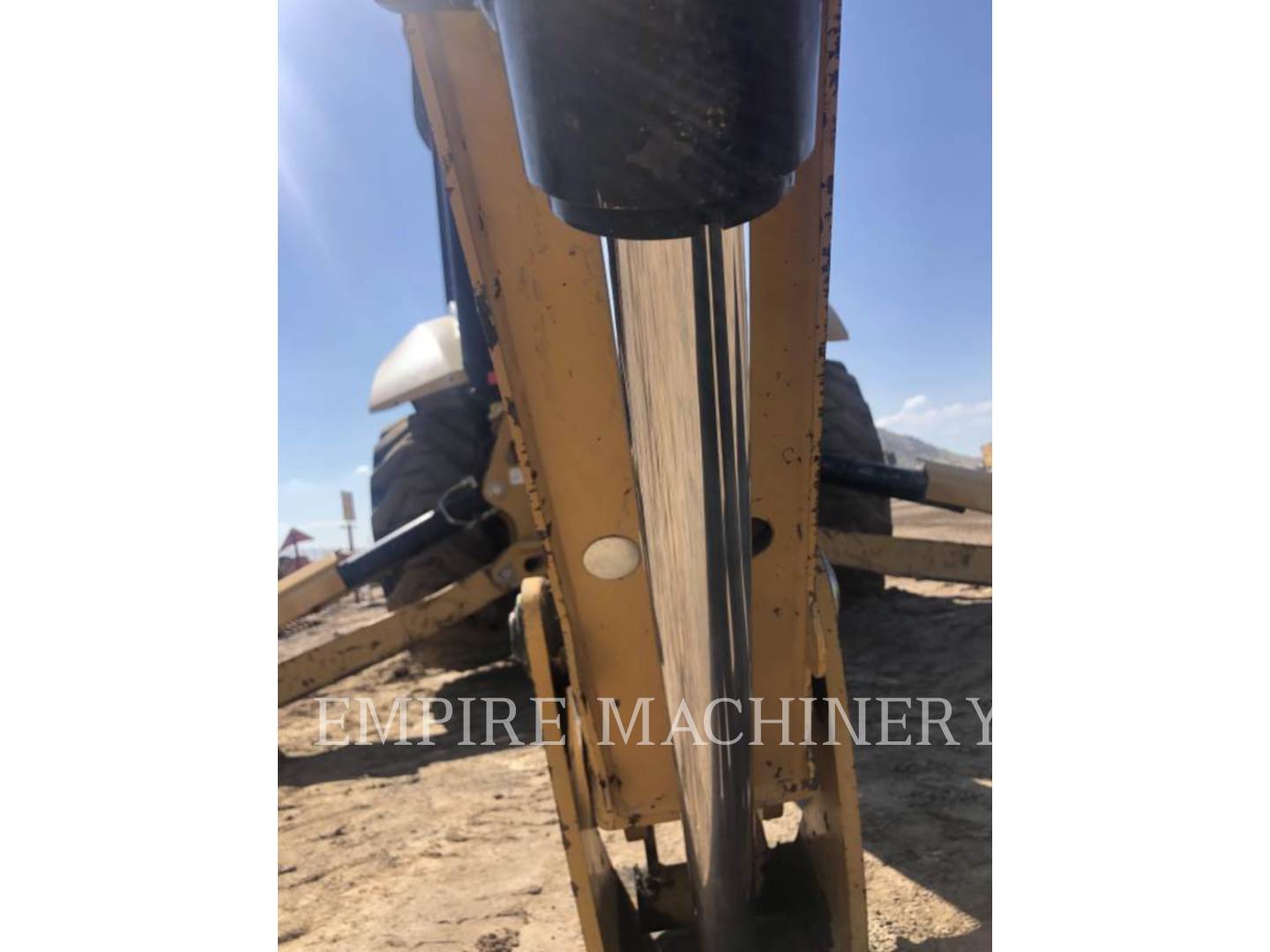 2018 Caterpillar 420F2 HRC Tractor Loader Backhoe