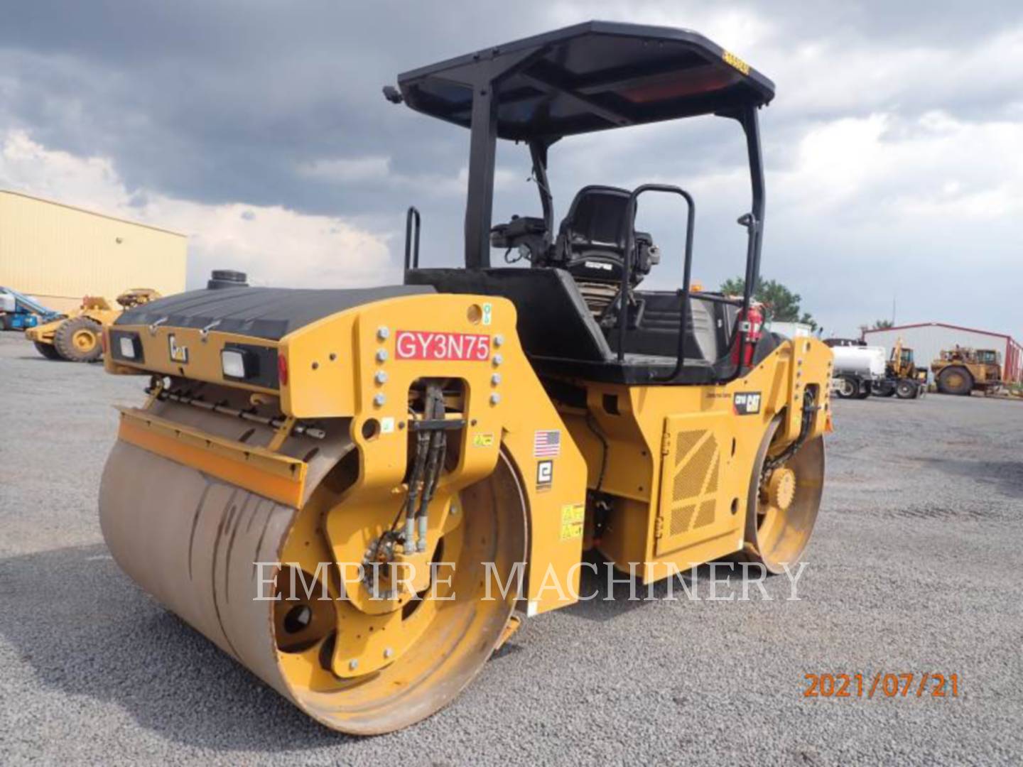 2020 Caterpillar CB10 Vibratory Double