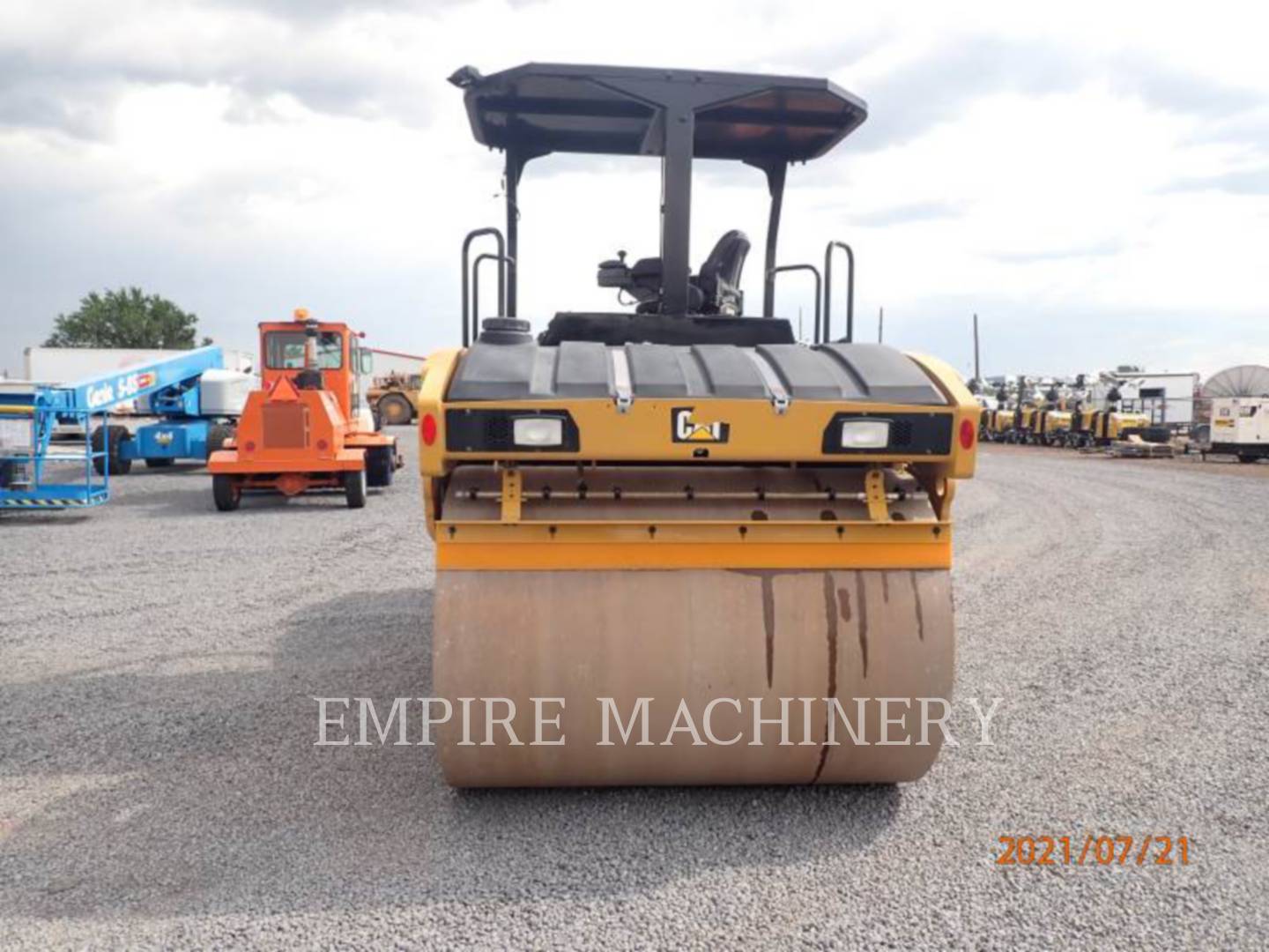 2020 Caterpillar CB10 Vibratory Double