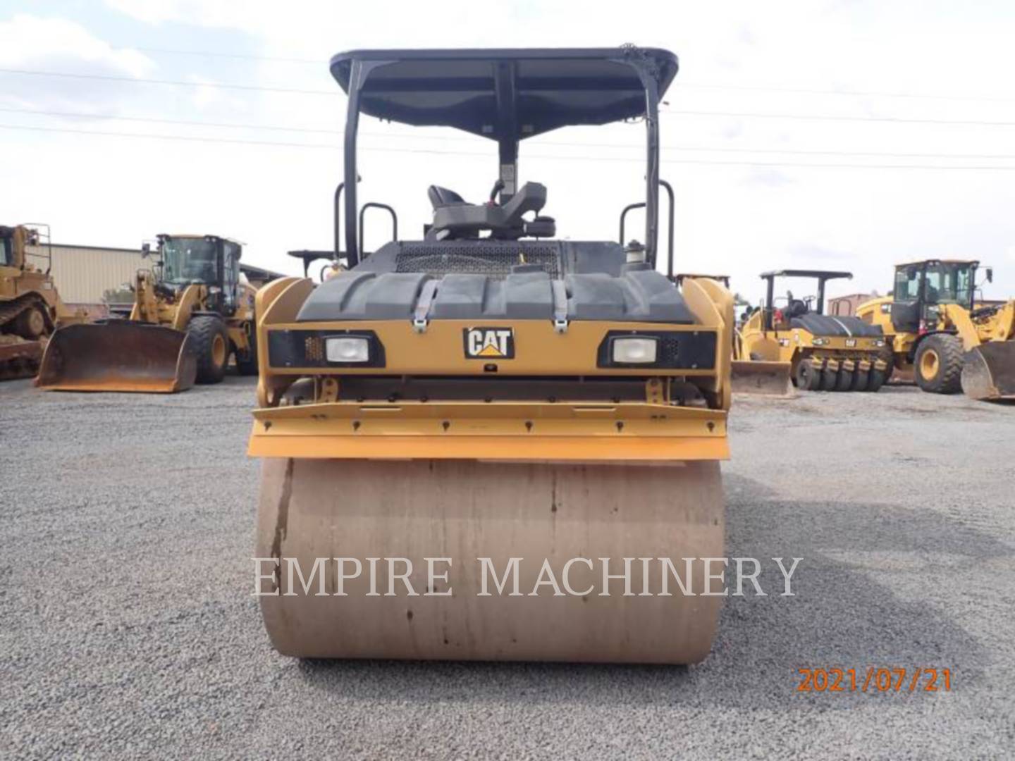 2020 Caterpillar CB10 Vibratory Double