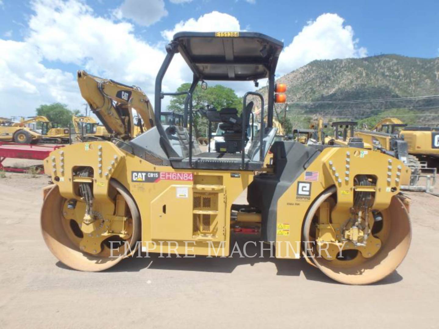 2019 Caterpillar CB15 VB Vibratory Double