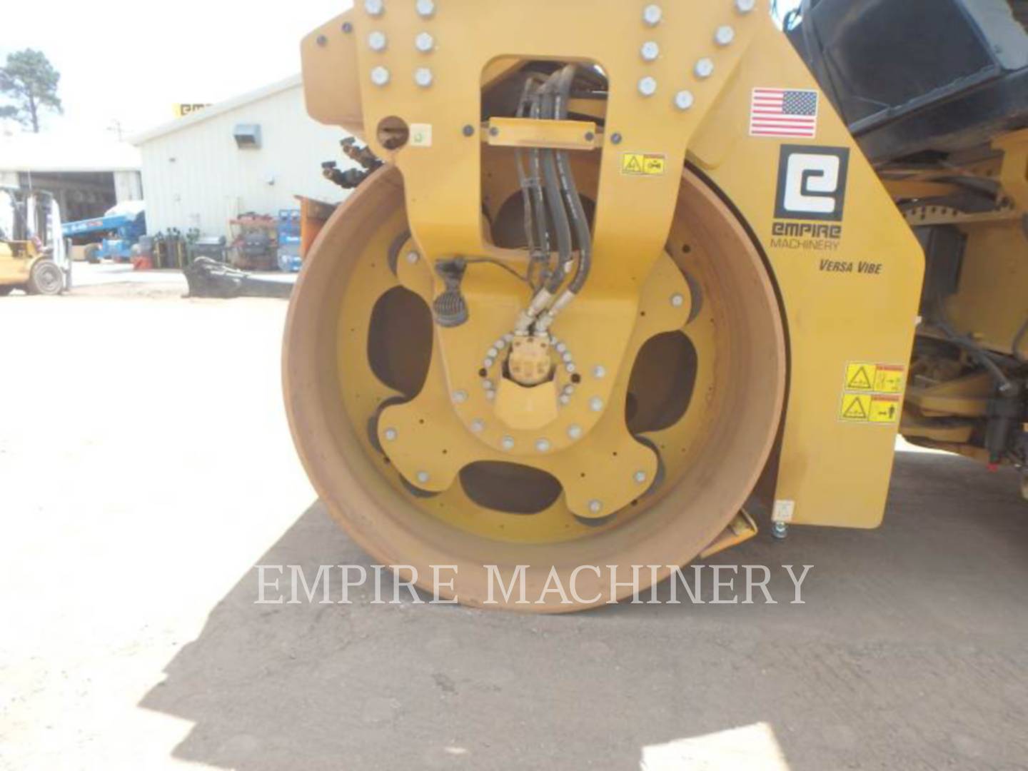 2019 Caterpillar CB15 VB Vibratory Double