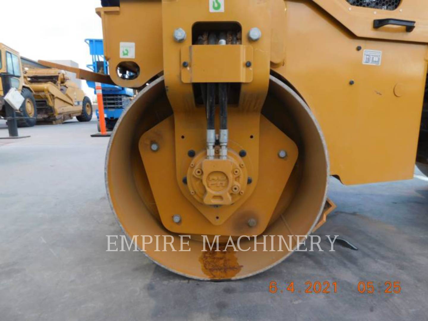 2020 Caterpillar CB24B Vibratory Double