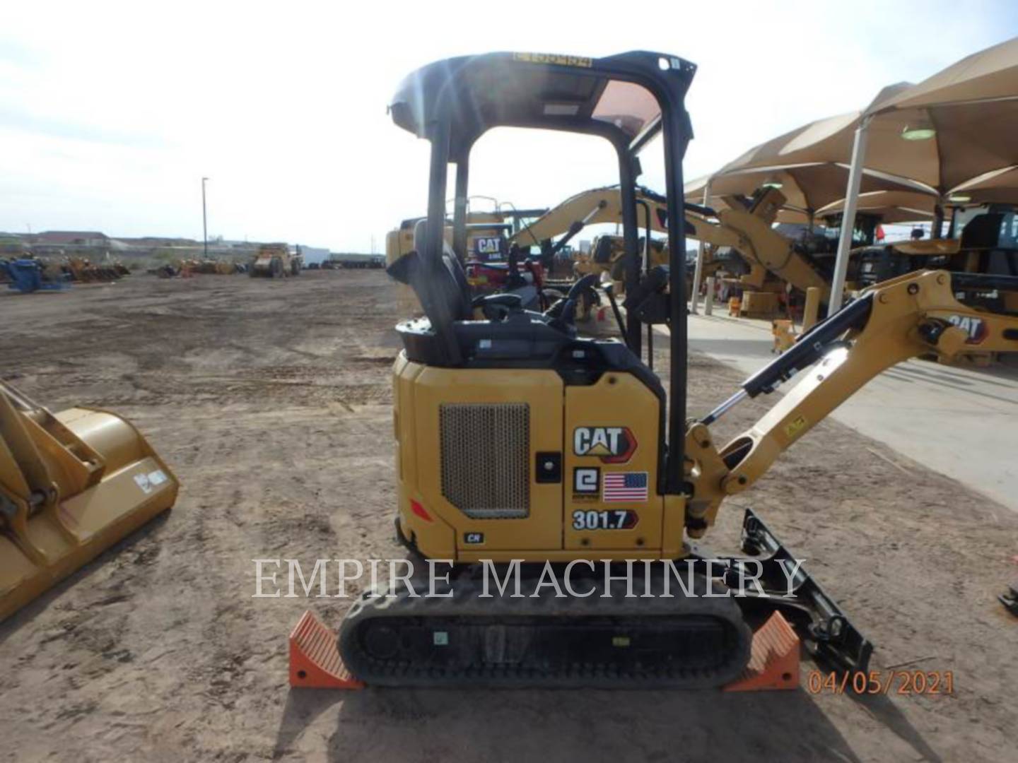 2020 Caterpillar CB1.7 Vibratory Double