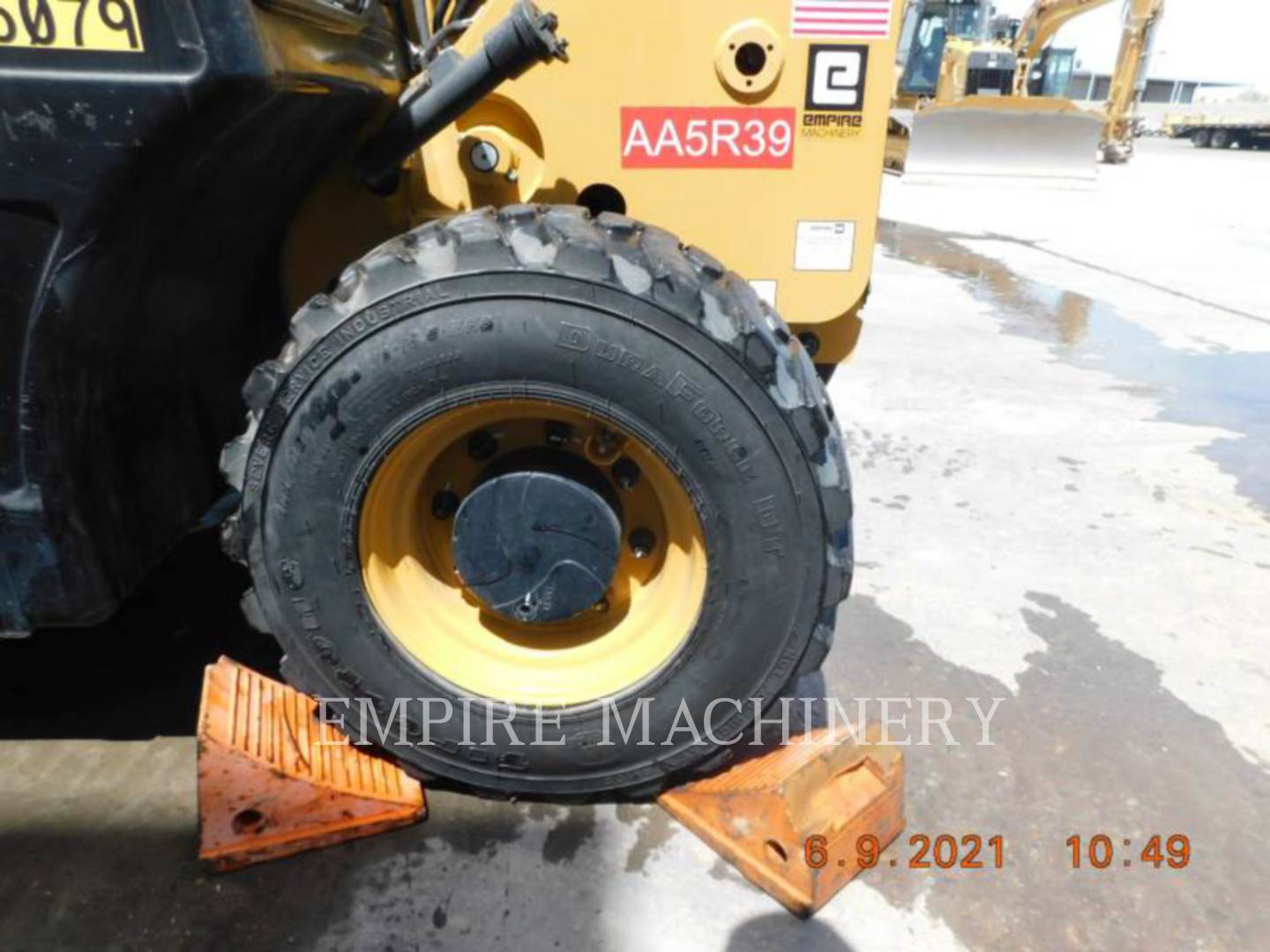 2017 Caterpillar TH255C TeleHandler