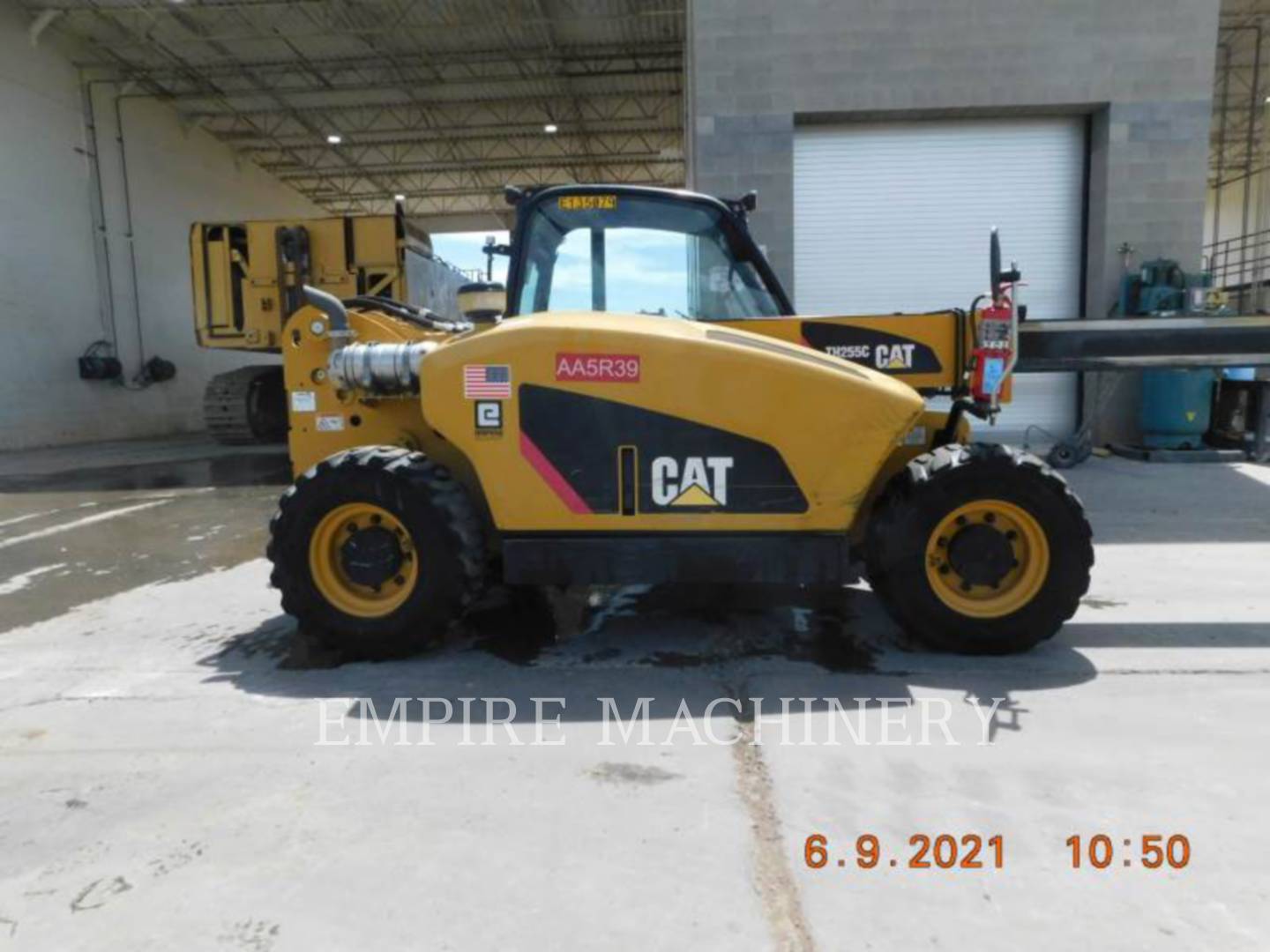 2017 Caterpillar TH255C TeleHandler