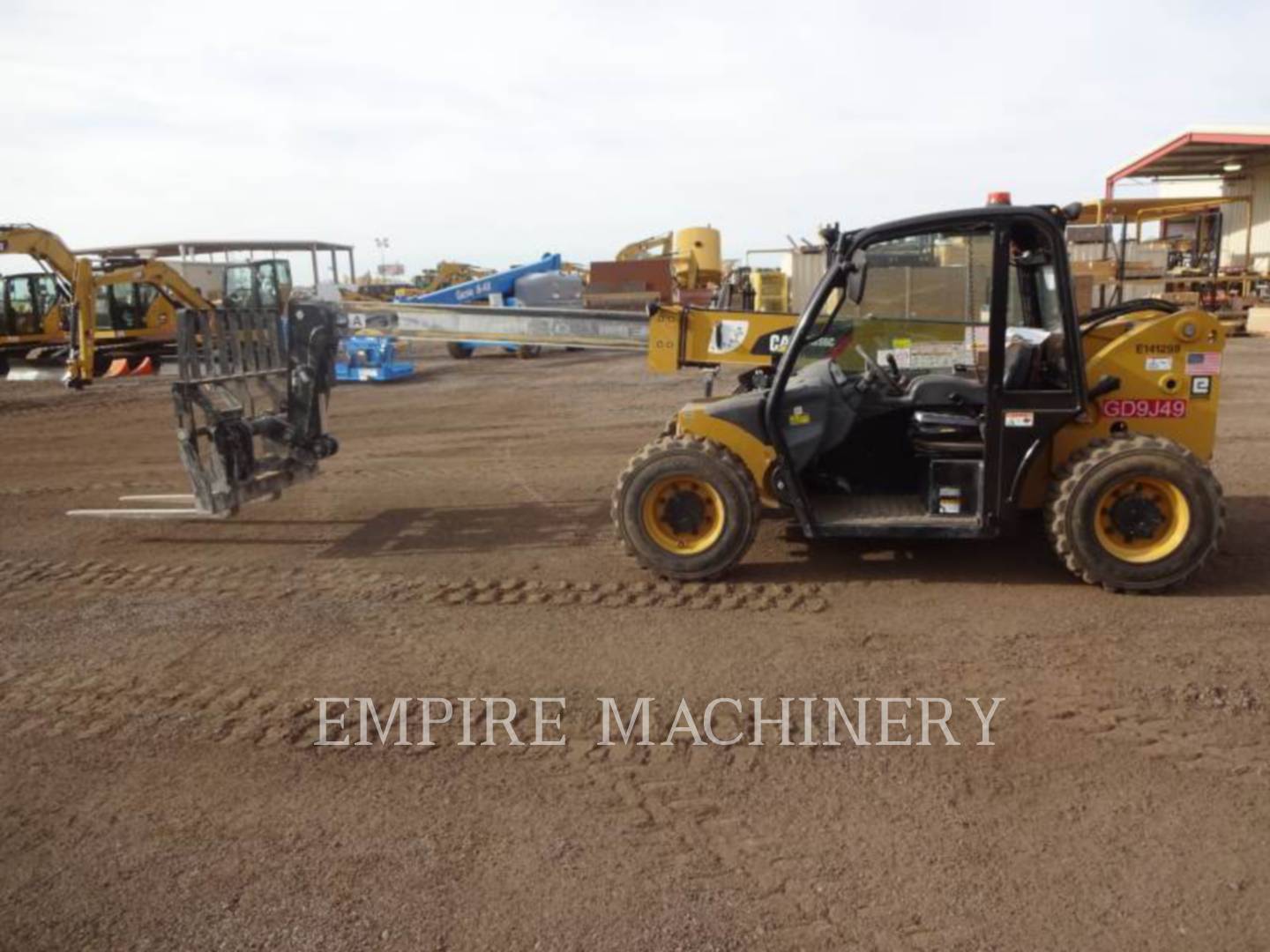 2018 Caterpillar TH255C TeleHandler