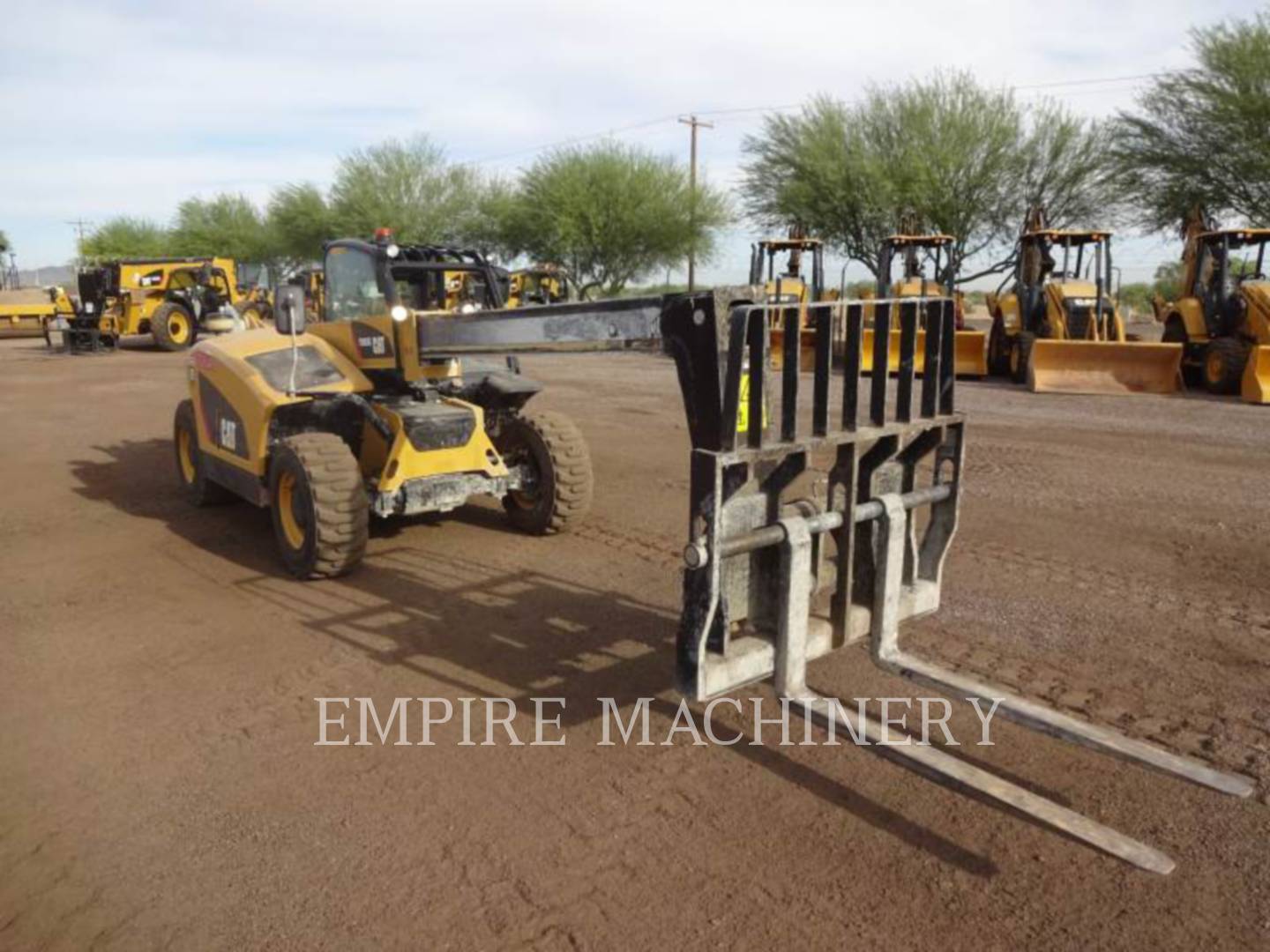 2018 Caterpillar TH255C TeleHandler