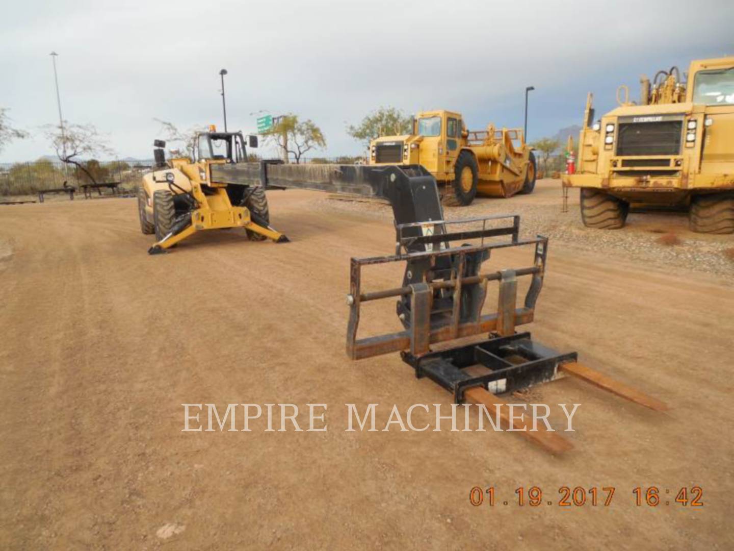 2013 Caterpillar TH514C TeleHandler