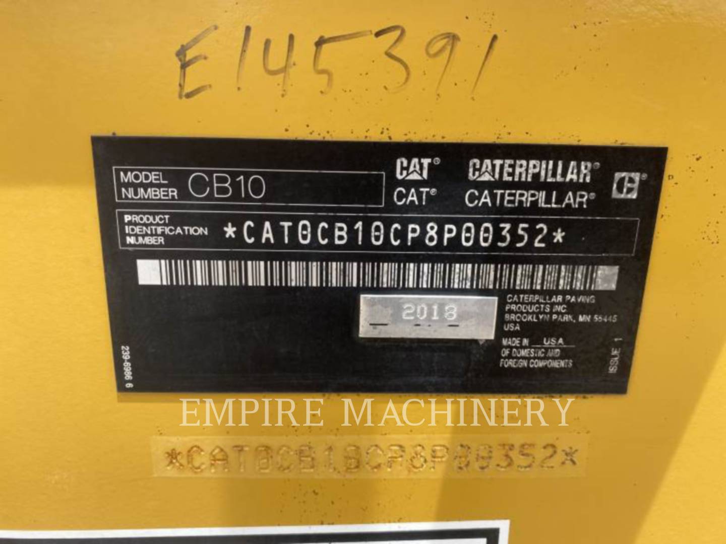 2019 Caterpillar CB10 Vibratory Double